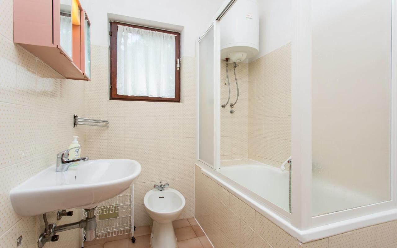 Apartman Broznic Šilo Buitenkant foto