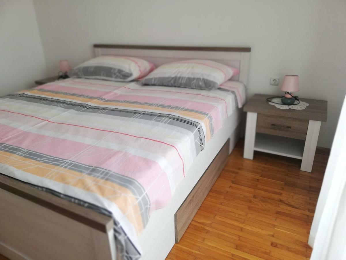 Apartman Broznic Šilo Buitenkant foto