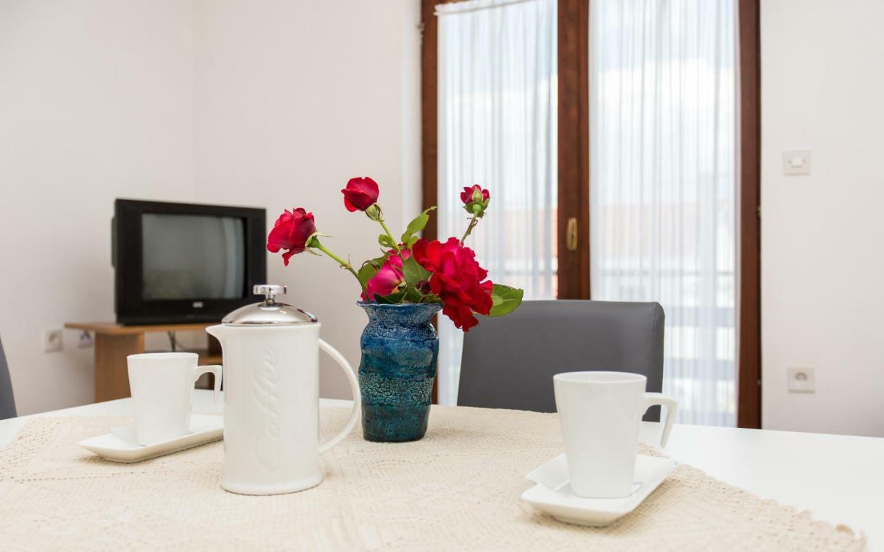 Apartman Broznic Šilo Buitenkant foto